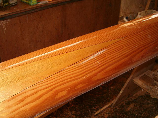 Barco de época Veronique, construcción del mástil: detalle de la unión de maderas